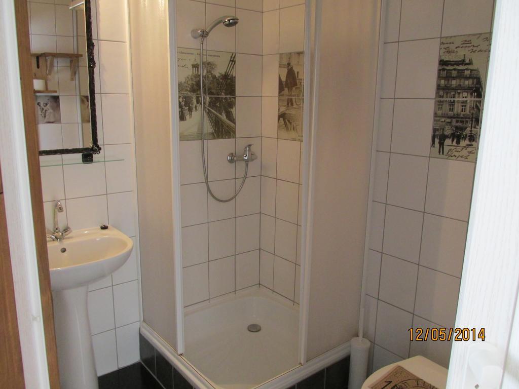 Patakpart Vendeghaz Apartment Egerszalok Bilik gambar